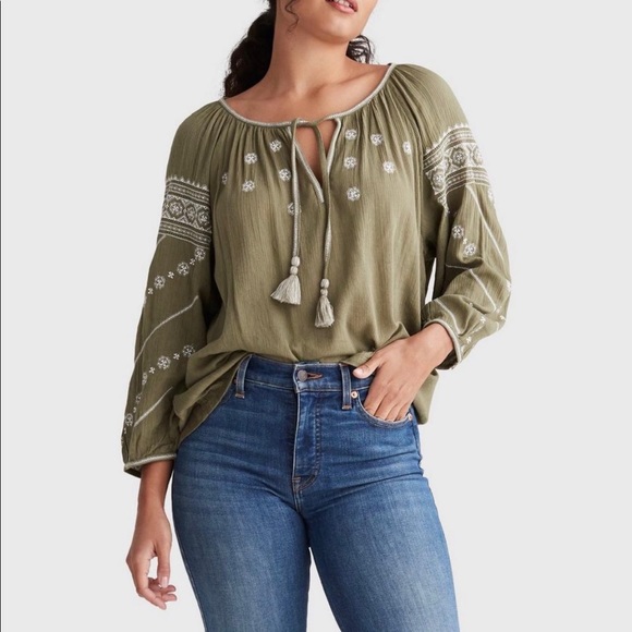 Lucky Brand Tops - Lucky Brand embroidered mixed media peasent blouse M NWT